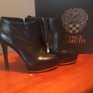 Black Vince camuto booties